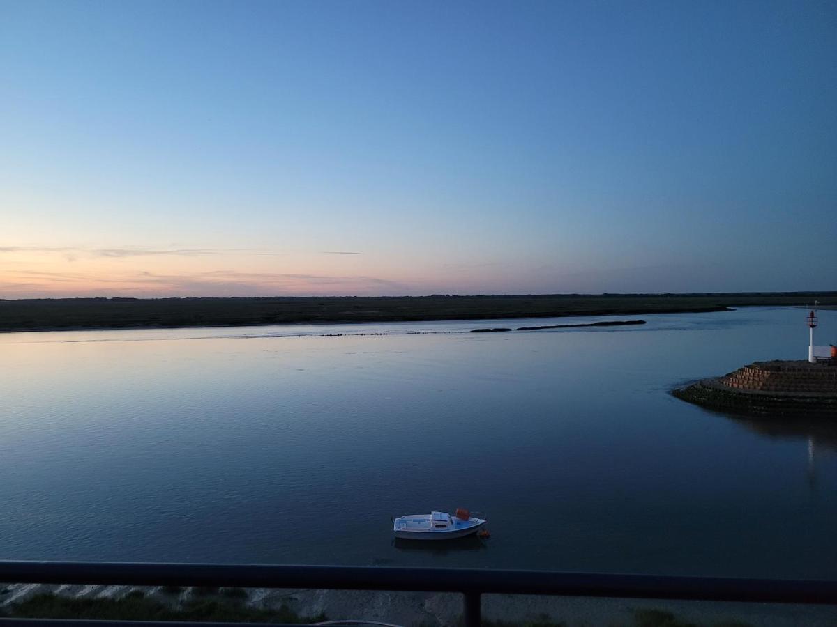 Vue Et Terrasse Panoramique Sur La Baie De Somme Lägenhet Saint-Valéry-sur-Somme Exteriör bild